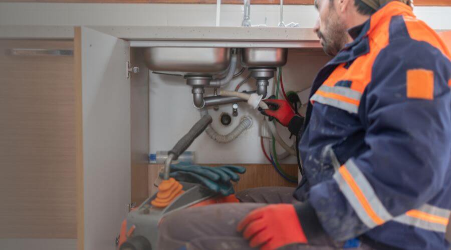 Professional slab leak plumber services in Elkhart, TX
